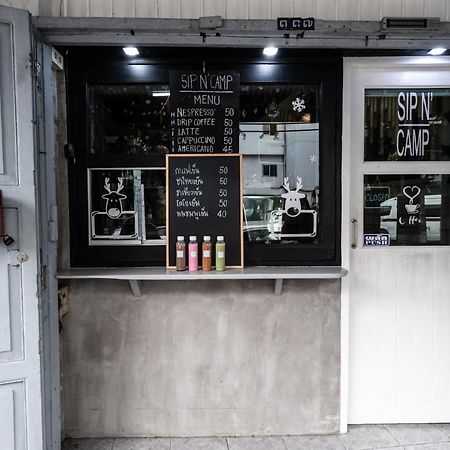 Albergue Sip N' Camp Bangkok Exterior foto